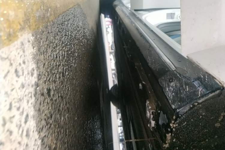 Used Hima Luxeed S7 2024 Max Right Side Sill