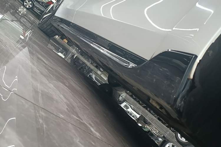 Used Hima Luxeed S7 2024 Max RS Four-Wheel-Drive Performance Edition Right Side Sill