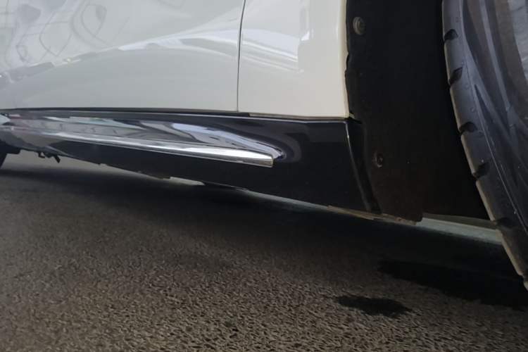 Used Hima Luxeed S7 2024 Max RS Four-Wheel-Drive Performance Edition Right Side Sill