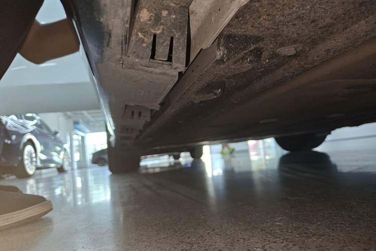 Used Hima Luxeed S7 2024 Pro Rear-Drive Long-Range Version Right Side Sill