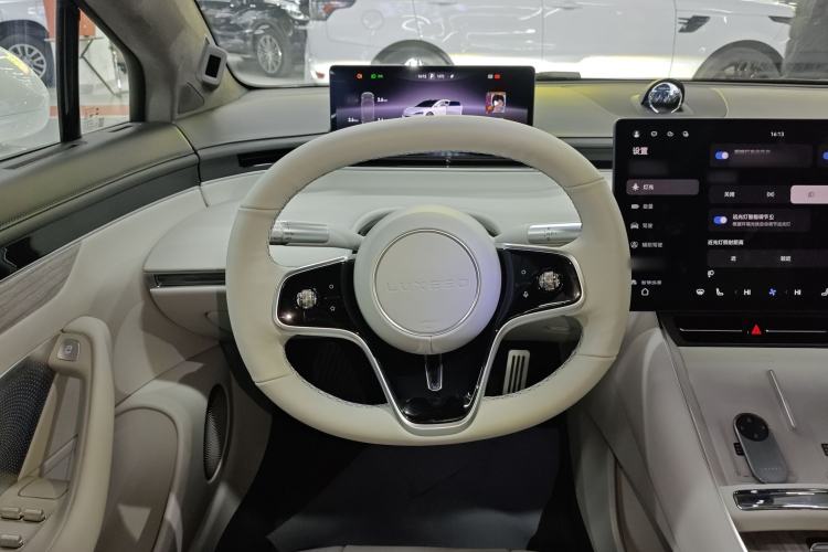 Used Hima Luxeed S7 2024 Max+ Rear-Drive Ultra-Range Intelligent Driving Edition Steering Wheel