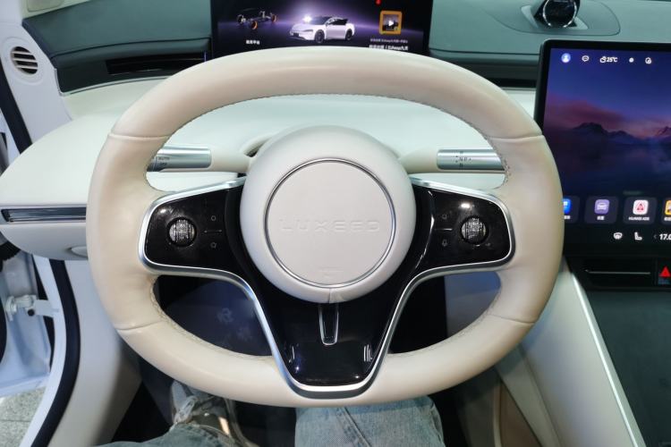 Used Hima Luxeed S7 2024 Max RS Four-Wheel-Drive Performance Edition Steering Wheel