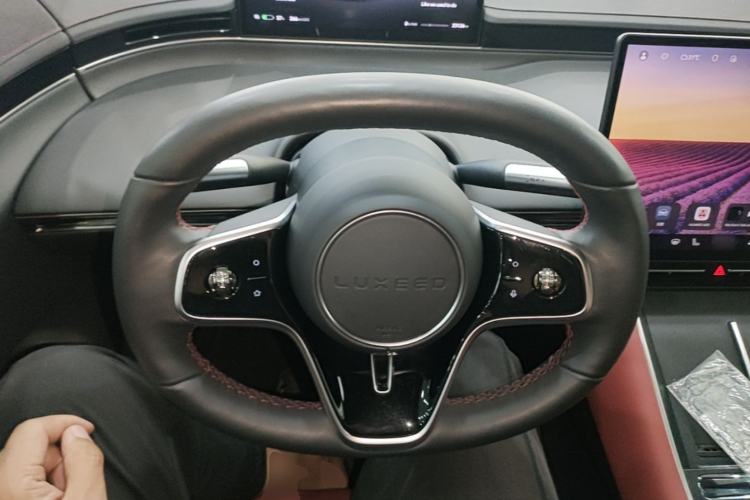 Used Hima Luxeed S7 2024 Max Steering Wheel