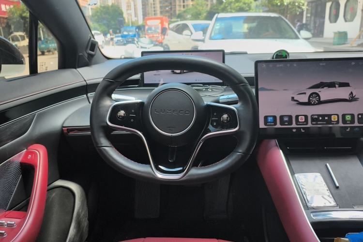 Used Hima Luxeed S7 2024 Max Rear-Drive Long-Range Intelligent Driving Version Steering Wheel