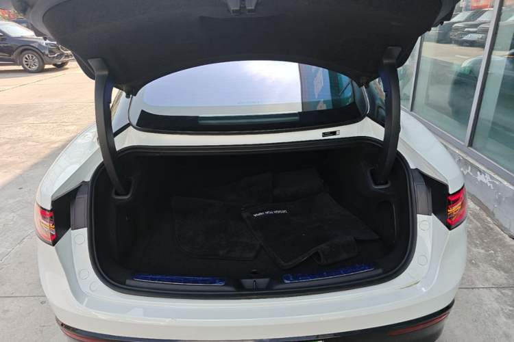 Used Hima Luxeed S7 2024 Max+ Trunk