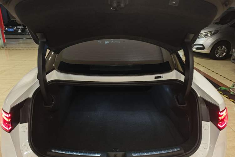 Used Hima Luxeed S7 2024 Max RS Trunk
