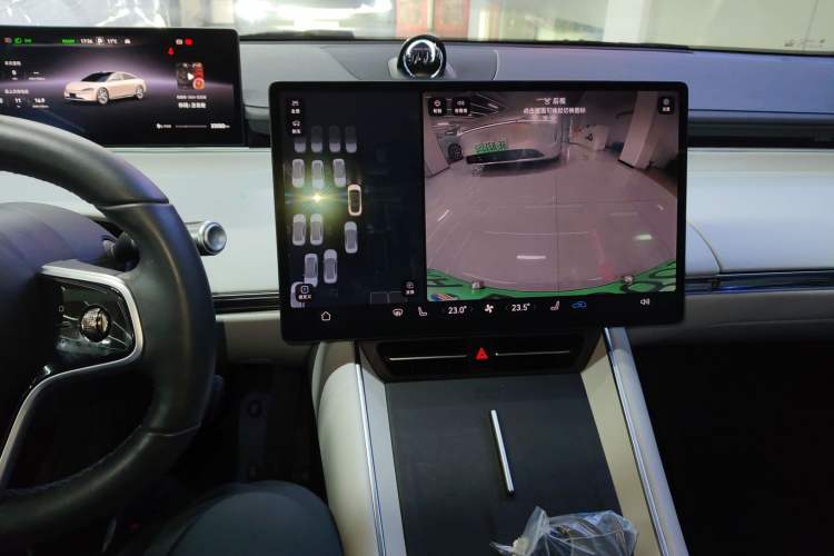 Used Hima Luxeed S7 2024 Max+ Rear-Drive Ultra-Range Intelligent Driving Edition Audio And AC Panel