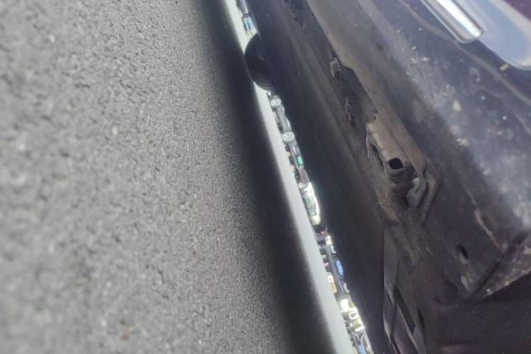 Used Hima Luxeed S7 2024 Max Chassis Front Right