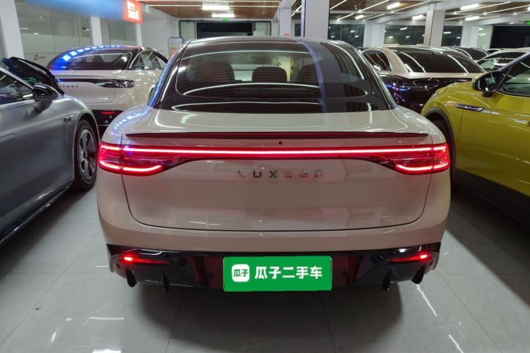 Used Hima Luxeed S7 2024 Max RS Exterior 4