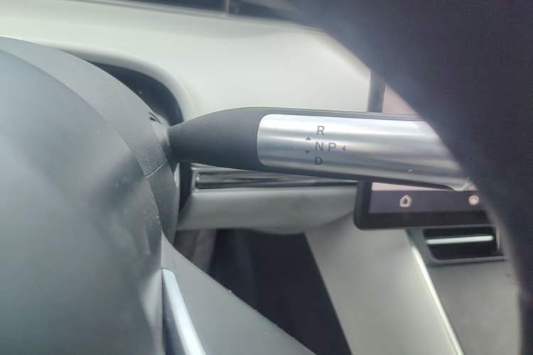 Used Hima Luxeed S7 2024 Max Gear Lever