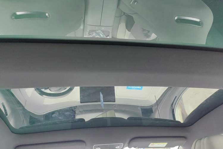 Used Hima Luxeed S7 2024 Max Headliner