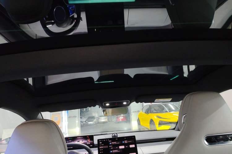 Used Hima Luxeed S7 2024 Max+ Rear-Drive Ultra-Range Intelligent Driving Edition Headliner