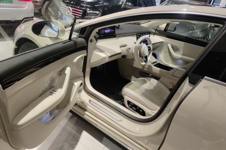 Used Hima Luxeed S7 2024 Pro Rear-Drive Long-Range Version Interior 3