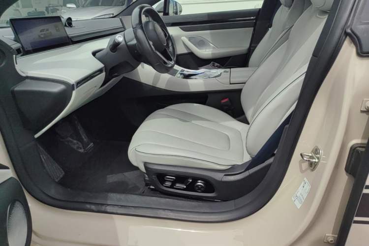 Used Hima Luxeed S7 2024 Max Left Front Seat