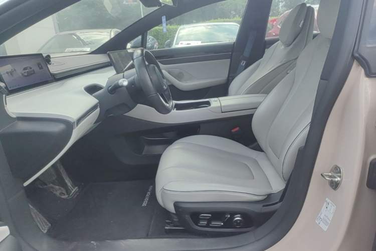 Used Hima Luxeed S7 2024 Max Left Front Seat