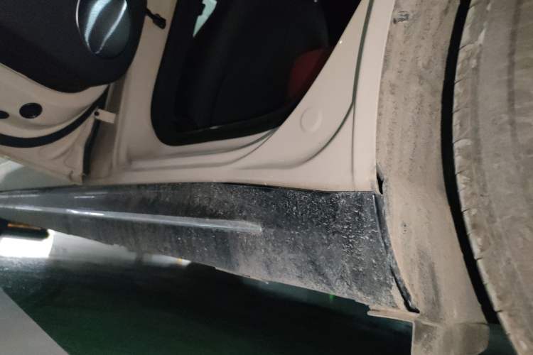 Used Hima Luxeed S7 2024 Max Rear-Drive Long-Range Intelligent Driving Version Left Side Sill