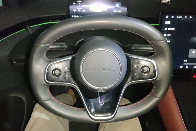 Used Hima Luxeed S7 2024 Max Rear-Drive Long-Range Intelligent Driving Version Steering Wheel