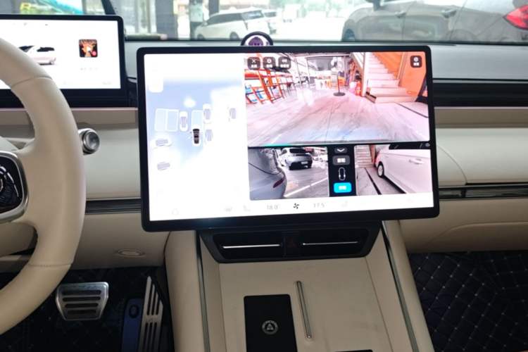 Used Hima Luxeed S7 2025 855 km Max Audio And AC Panel