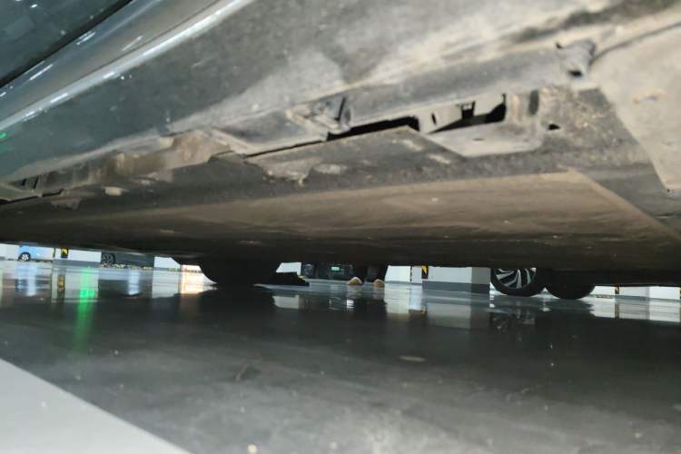 Used Hima Luxeed S7 2025 855 km Max Chassis Rear Left