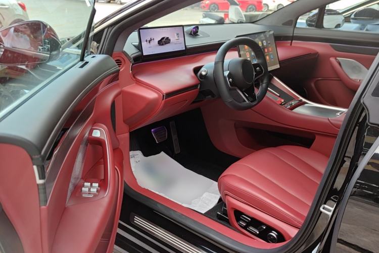 Used Hima Luxeed S7 2025 855 km Max Driver Seat