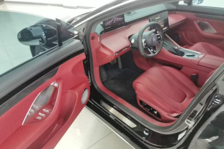 Used Hima Luxeed S7 2025 855 km Max Driver Seat