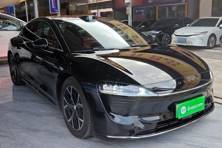 Used Hima Luxeed S7 2025 855 km Max Exterior 1