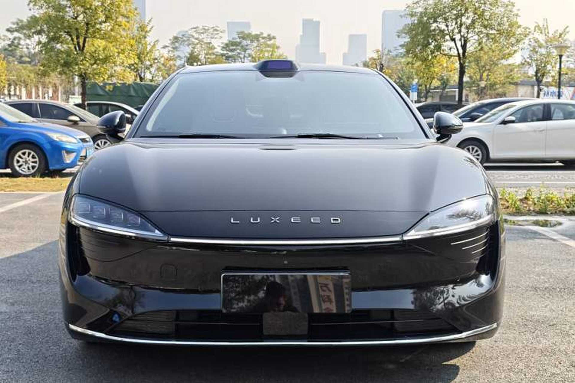 Used Hima Luxeed S7 2025 855 km Max Exterior 1