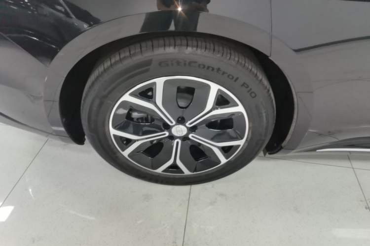 Used Hima Luxeed S7 2025 855 km Max Exterior 3