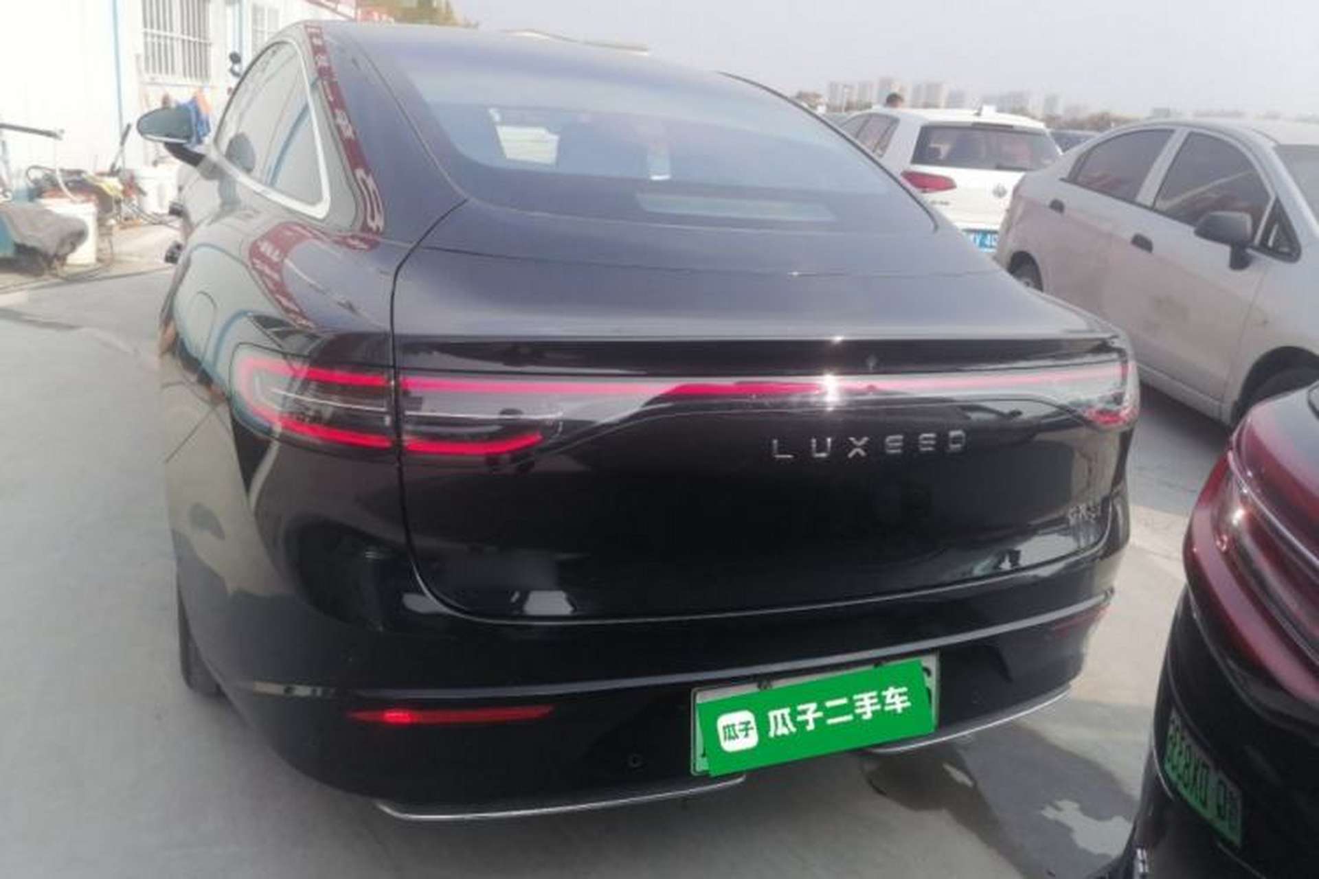 Used Hima Luxeed S7 2025 855 km Max Exterior 4