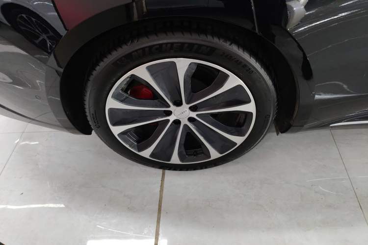 Used Hima Luxeed S7 2025 785 km Ultra Exterior 5