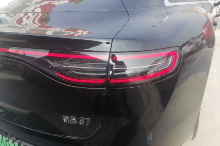 Used Hima Luxeed S7 2025 855 km Max Exterior 6