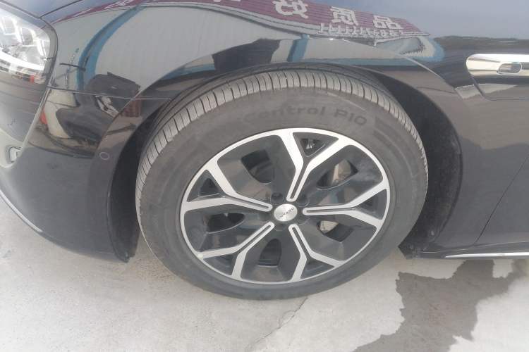 Used Hima Luxeed S7 2025 855 km Max Exterior 7