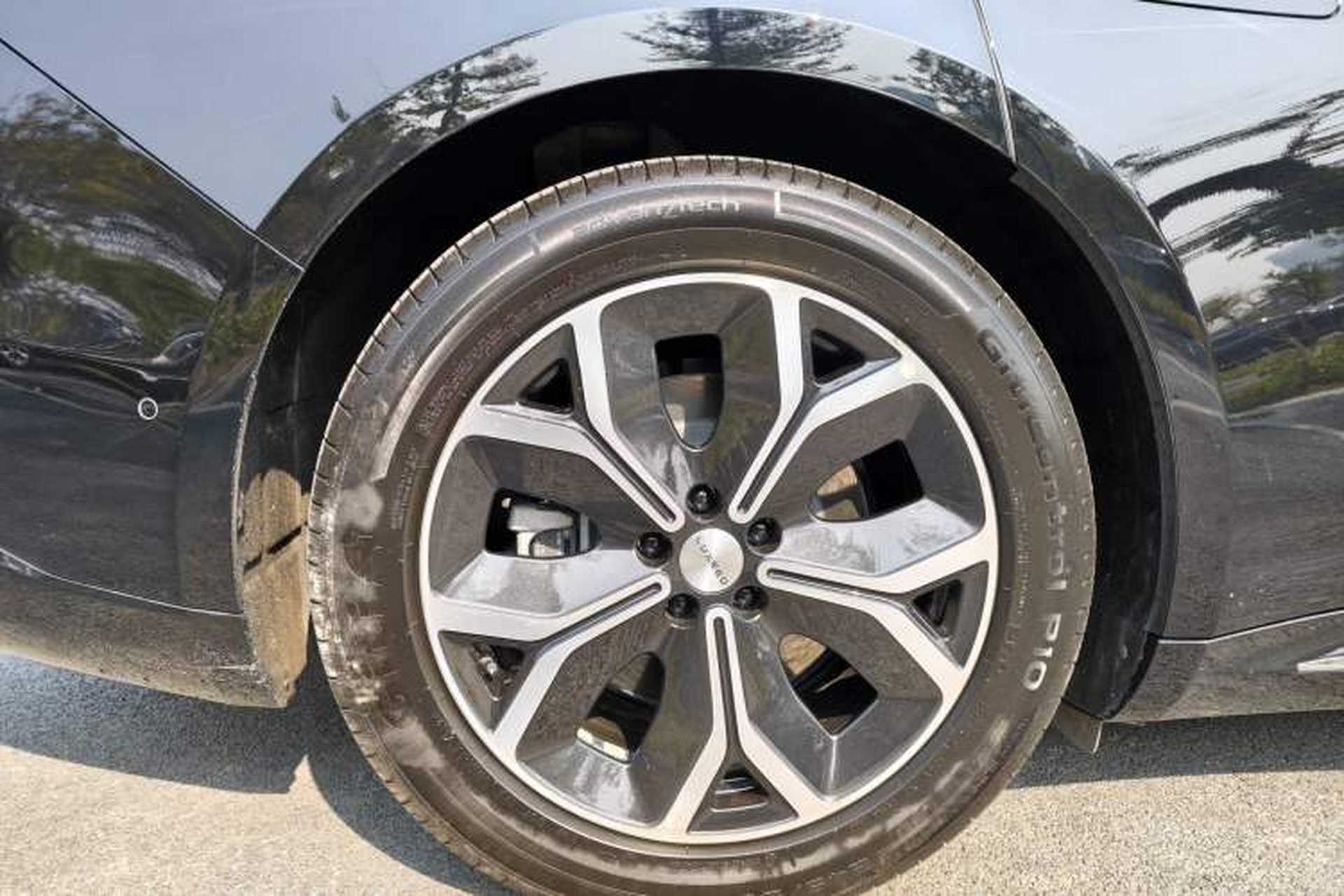 Used Hima Luxeed S7 2025 855 km Max Exterior 9