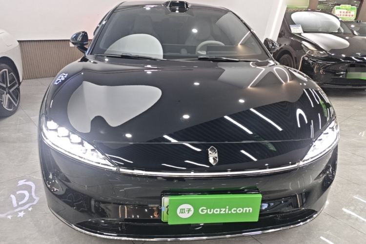 Used Hima Luxeed S7 2025 855 km Max Front