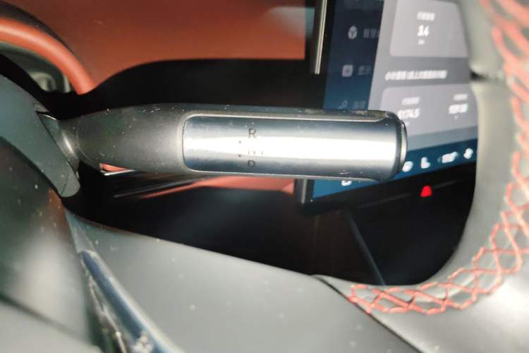 Used Hima Luxeed S7 2025 855 km Max Gear Lever