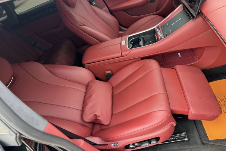 Used Hima Luxeed S7 2025 855 km Max Interior 4