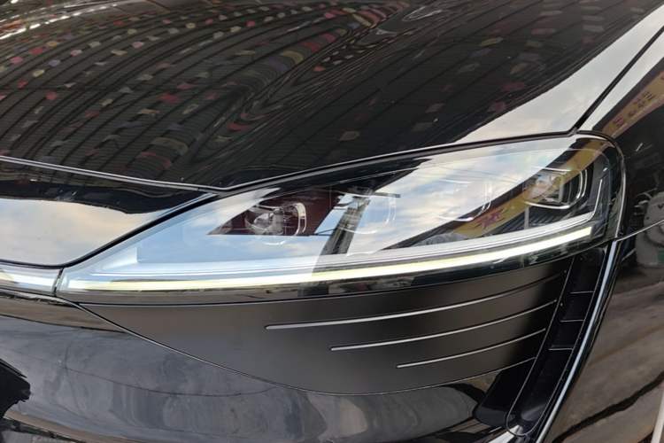 Used Hima Luxeed S7 2025 855 km Max Left Front Headlight