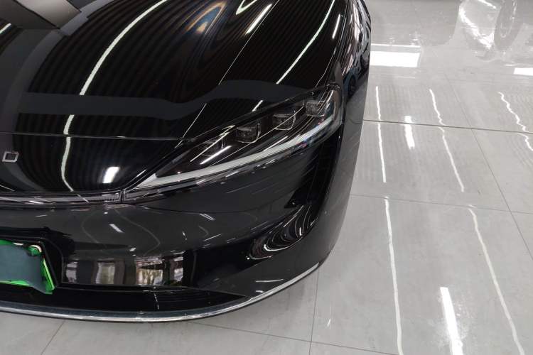 Used Hima Luxeed S7 2025 785 km Ultra Left Front Headlight