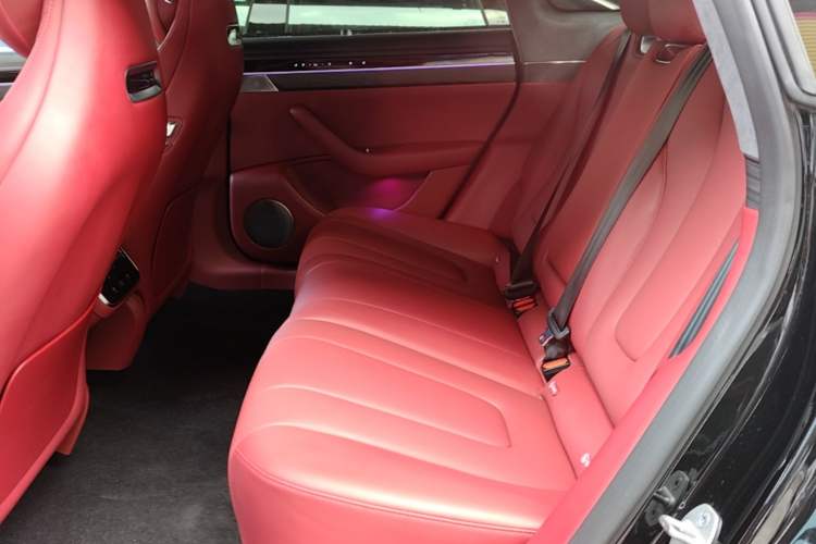 Used Hima Luxeed S7 2025 855 km Max Left Rear Seat