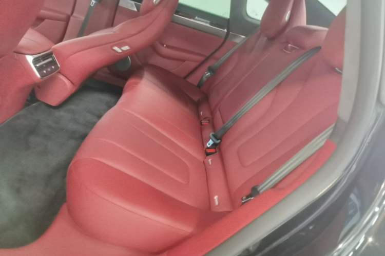 Used Hima Luxeed S7 2025 855 km Max Left Rear Seat