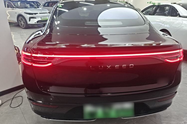Used Hima Luxeed S7 2025 855 km Max Rear