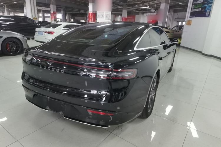 Used Hima Luxeed S7 2025 855 km Max Rear Right 45 Deg