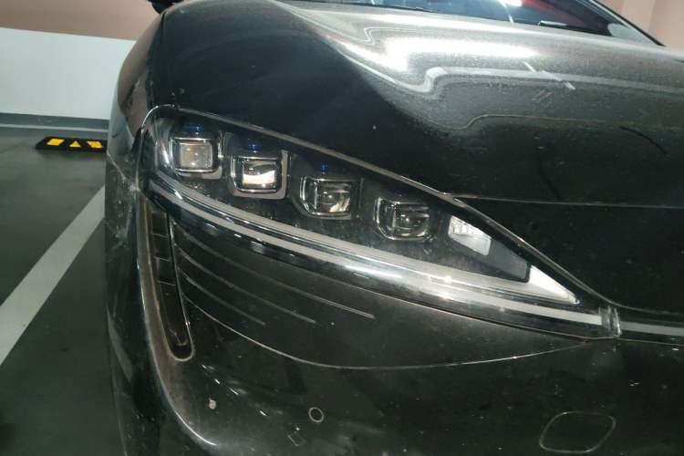 Used Hima Luxeed S7 2025 855 km Max Right Front Headlight