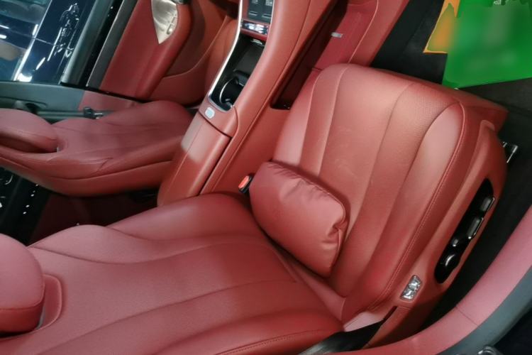 Used Hima Luxeed S7 2025 855 km Max Right Front Seat