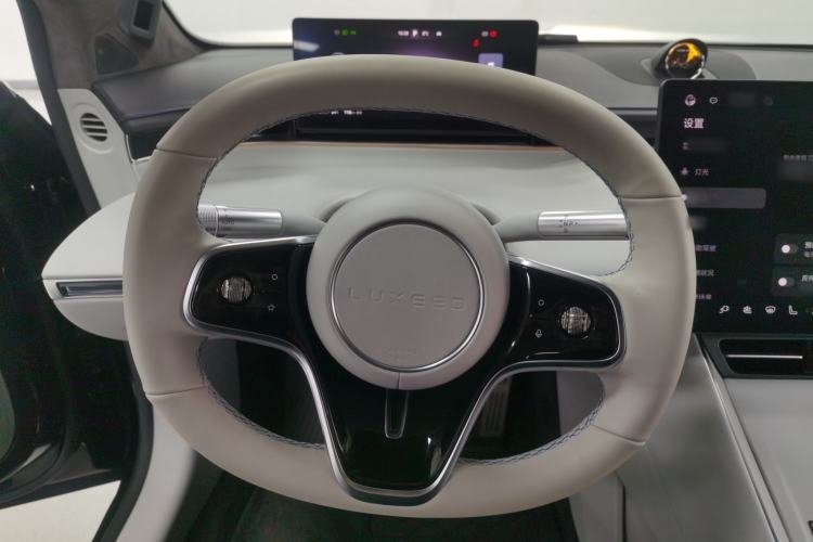 Used Hima Luxeed S7 2025 703km Ultra Sport Edition Steering Wheel