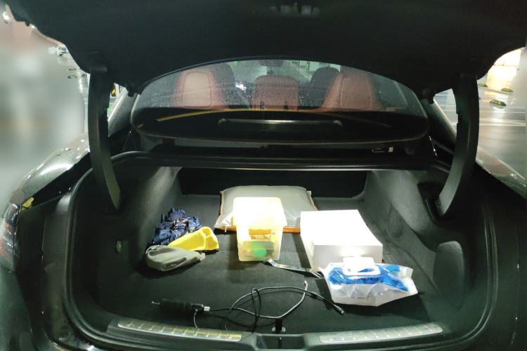 Used Hima Luxeed S7 2025 855 km Max Trunk