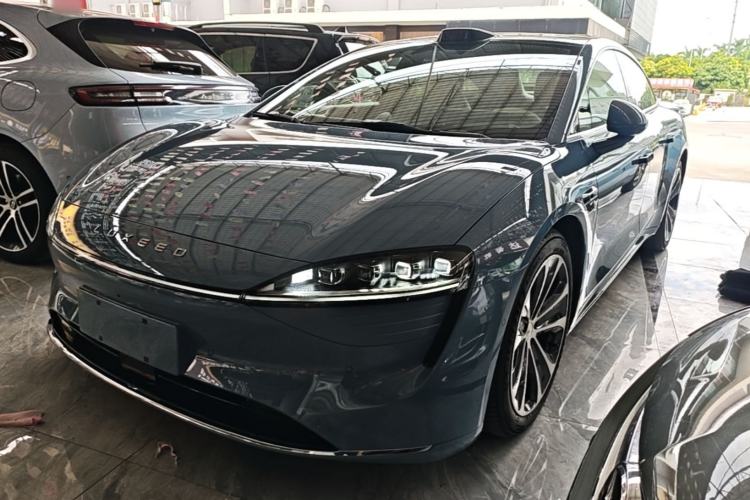 Hima Luxeed S7 2025 855 km Max