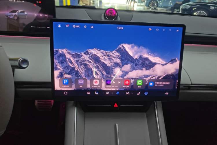 Used Hima Luxeed S7 2025 855 km Max Audio And AC Panel