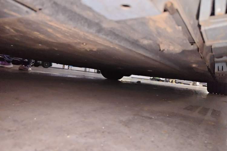 Used Hima Luxeed S7 2025 855 km Max Chassis Rear Right