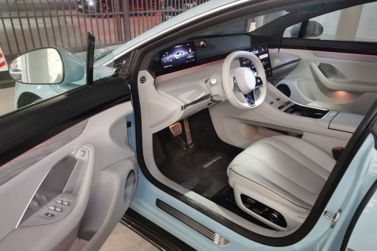 Used Hima Luxeed S7 2025 705 km Max Driver Seat